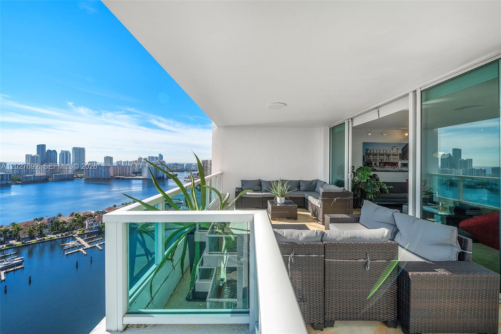 THE PENINSULA CONDO - Residential