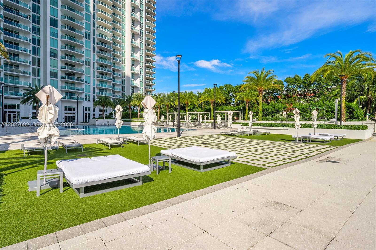 THE PENINSULA CONDO - Residential