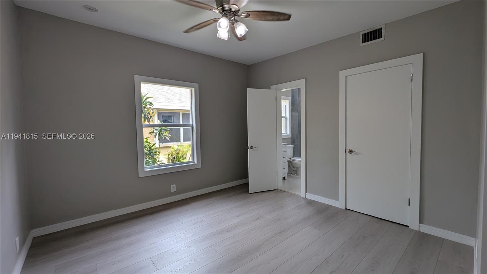 HOLLYWOOD - Residential