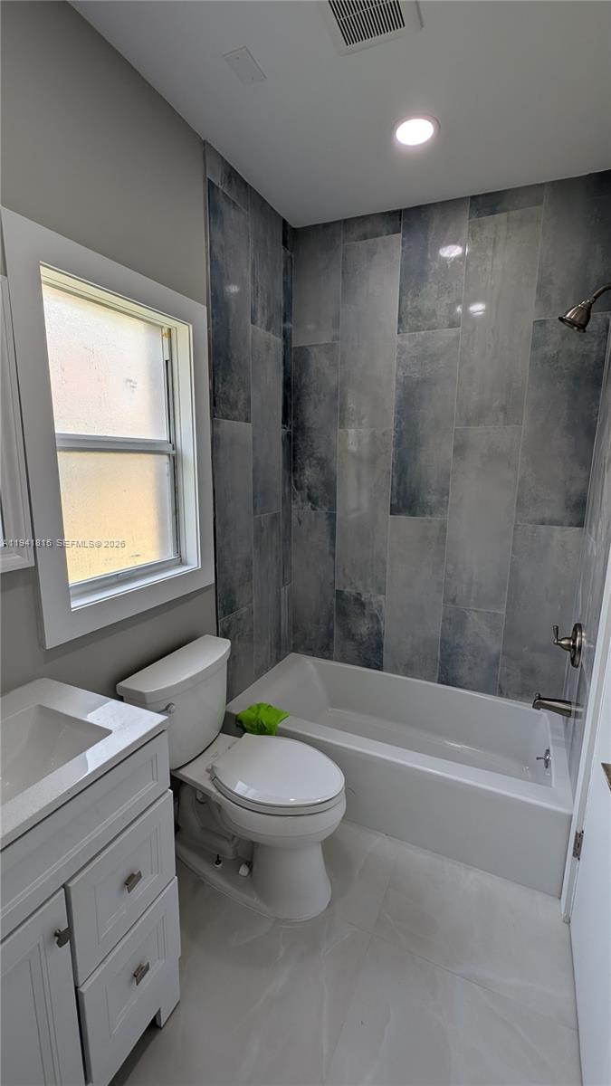 HOLLYWOOD - Residential