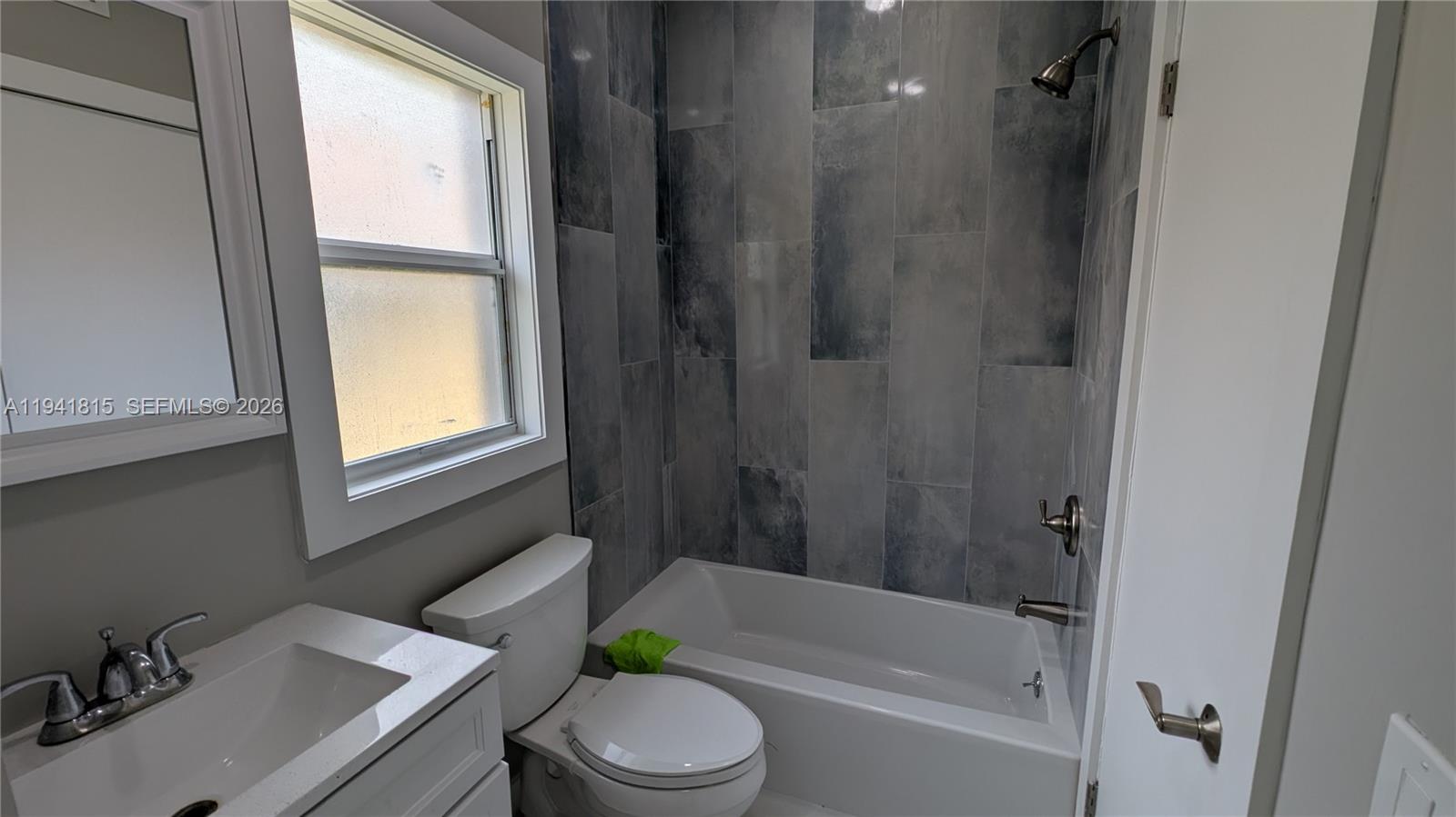 HOLLYWOOD - Residential