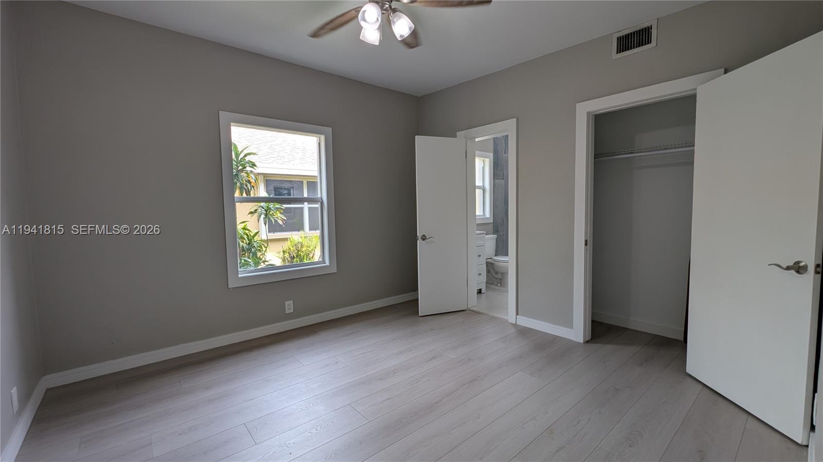 HOLLYWOOD - Residential