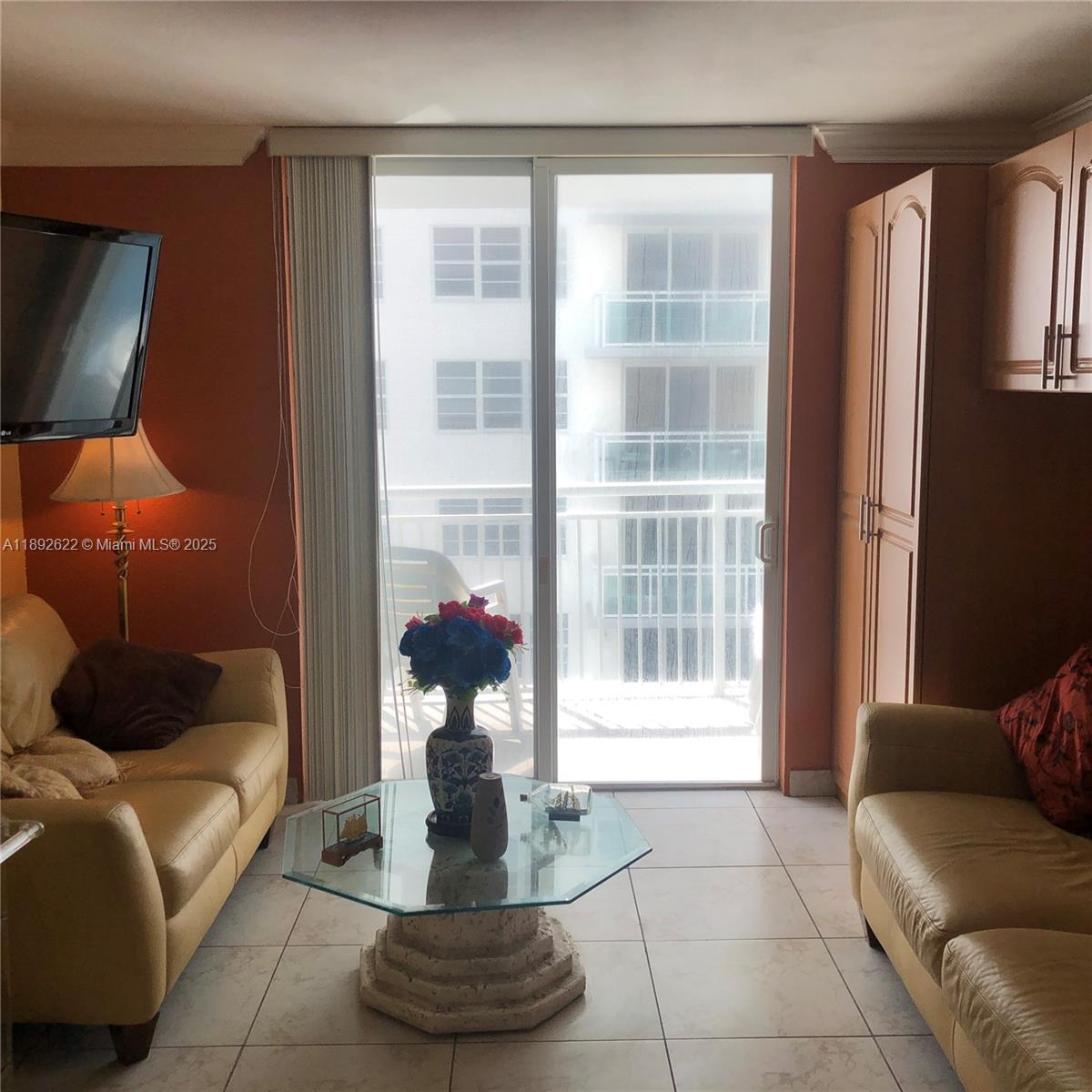 PORT ROYALE CONDO - Residential Lease