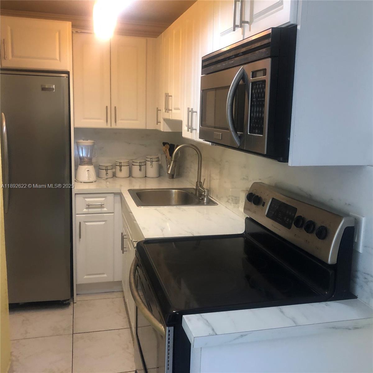 PORT ROYALE CONDO - Residential Lease