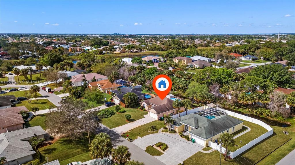 Photo of 2086 SW Villanova Rd, Port Saint Lucie, FL 34953 (MLS # A11538316)