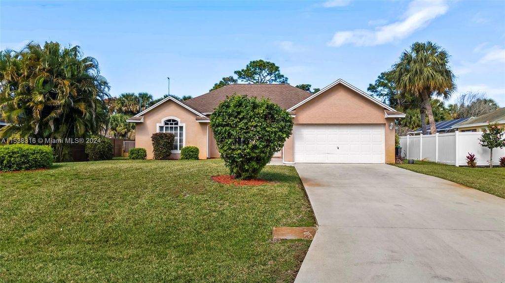 Photo of 2086 SW Villanova Rd, Port Saint Lucie, FL 34953 (MLS # A11538316)