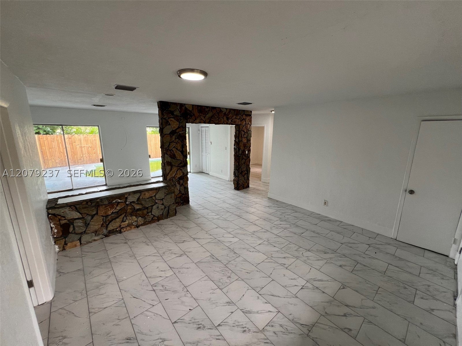 4421 NW 33rd St