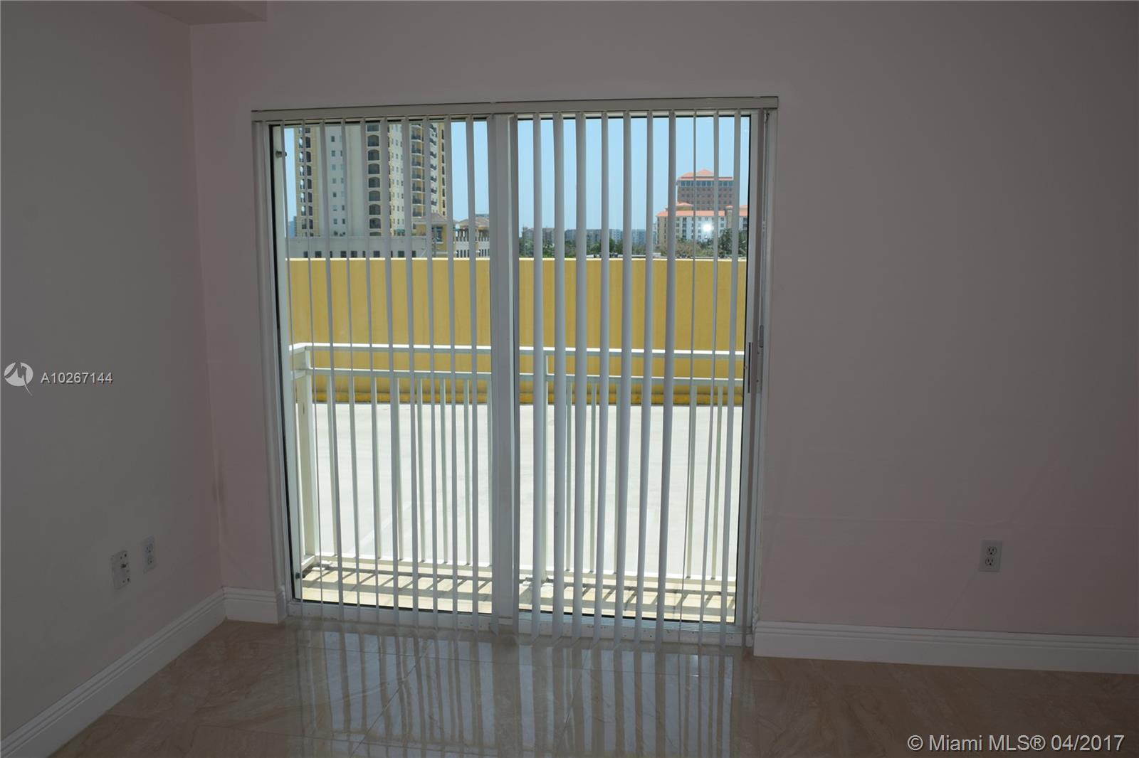 DOUGLAS GRAND CONDO - Residential Lease