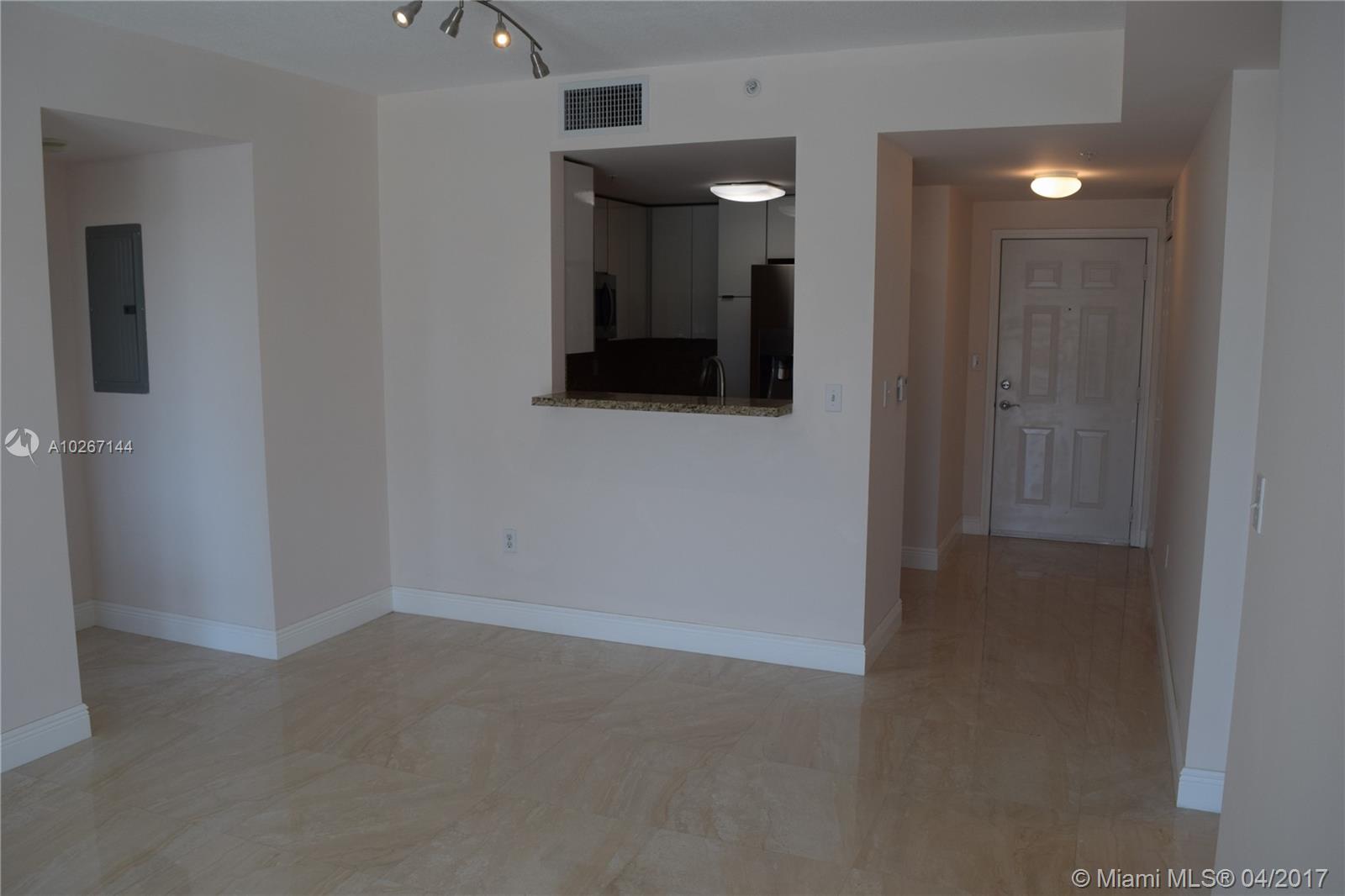 DOUGLAS GRAND CONDO - Residential Lease