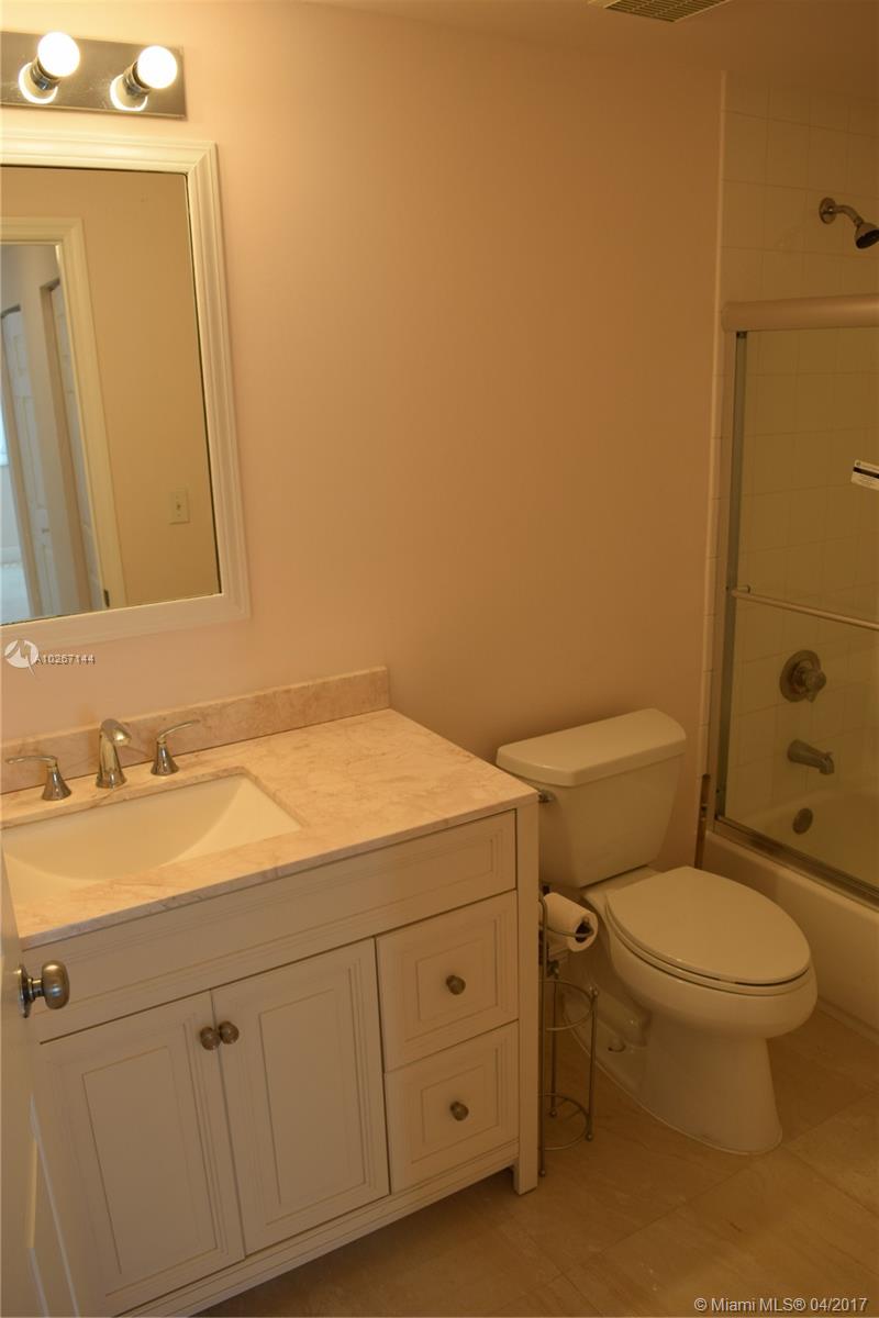 DOUGLAS GRAND CONDO - Residential Lease