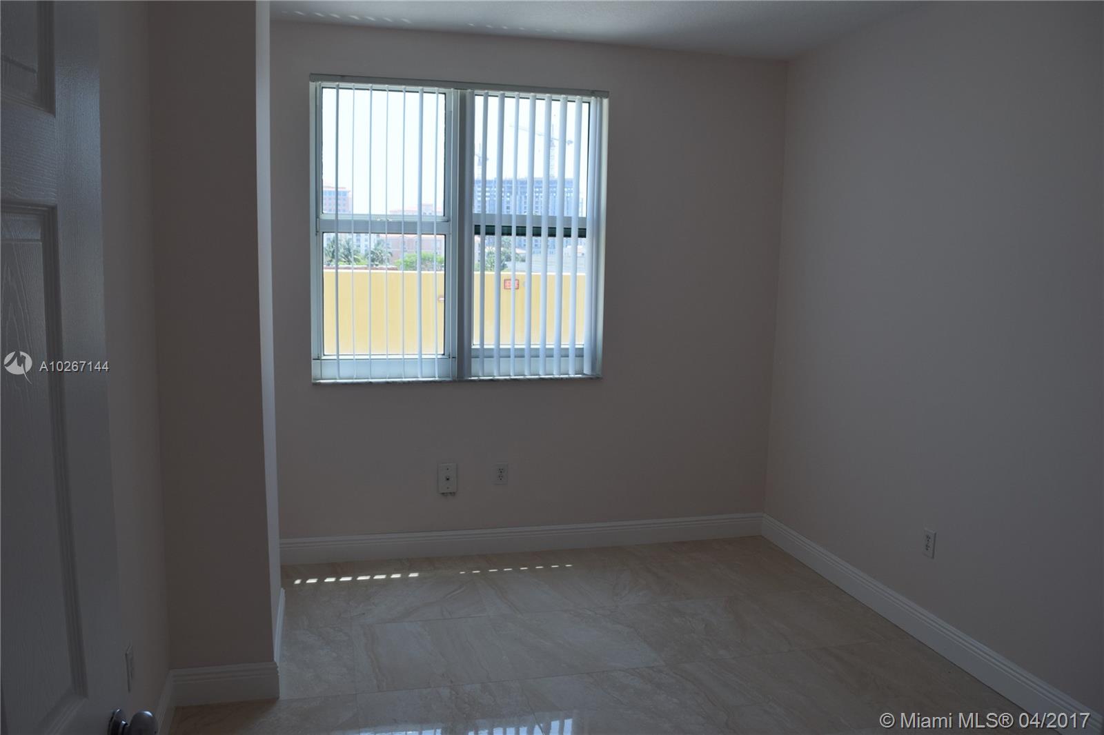 DOUGLAS GRAND CONDO - Residential Lease