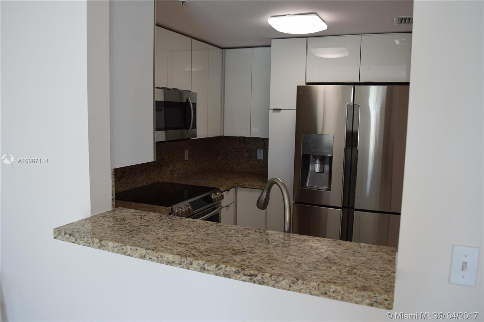 DOUGLAS GRAND CONDO - Residential Lease