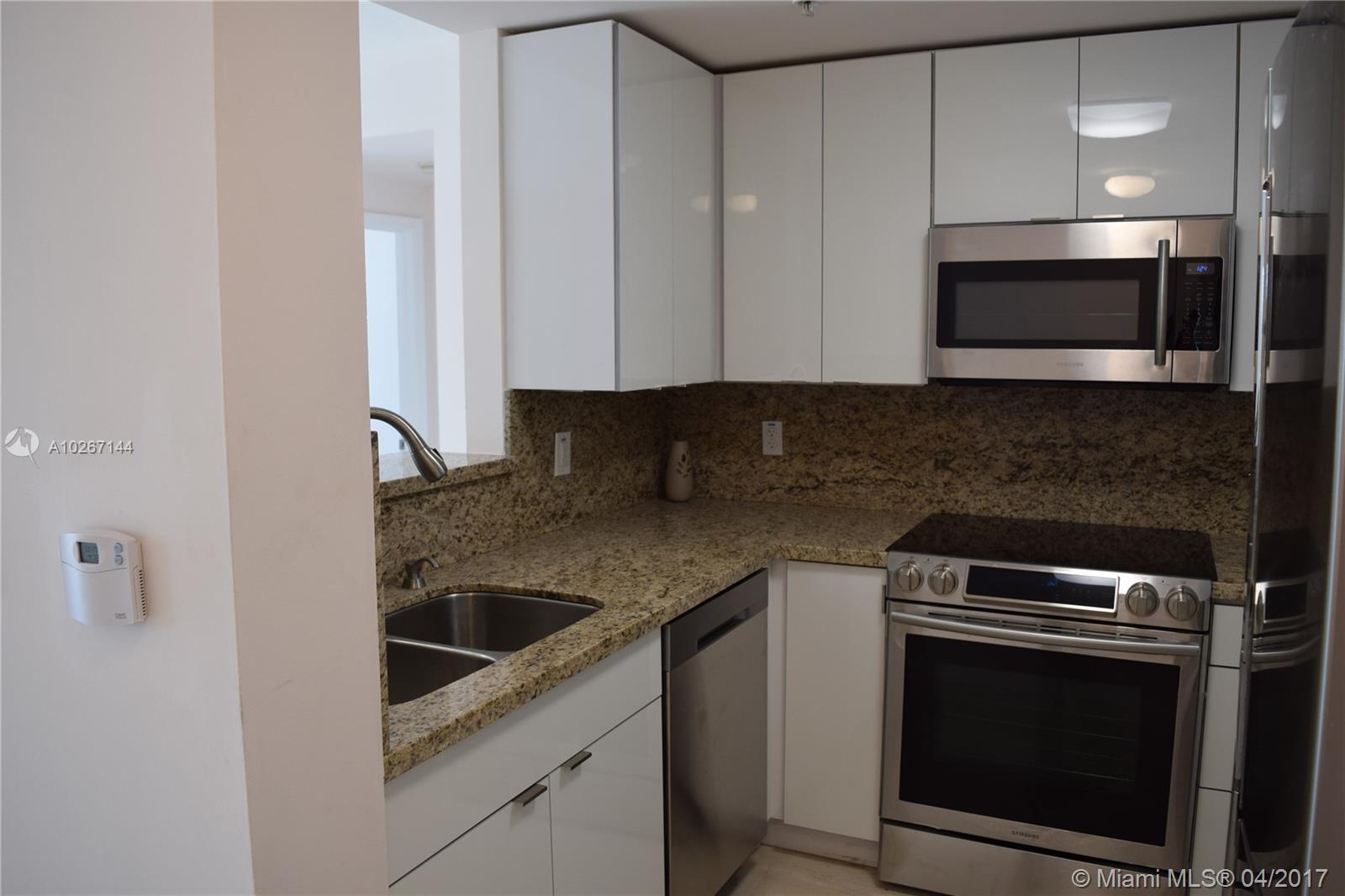 DOUGLAS GRAND CONDO - Residential Lease