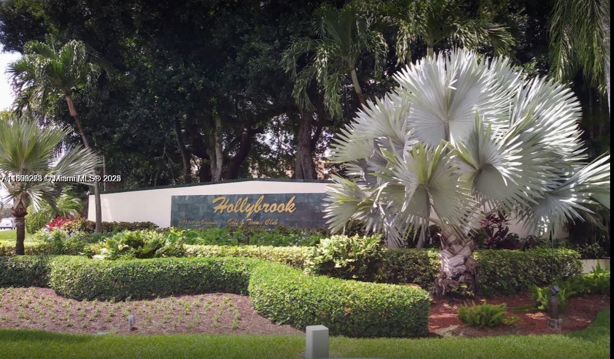 HOLLYBROOK GOLF&TENNIS - Residential Lease