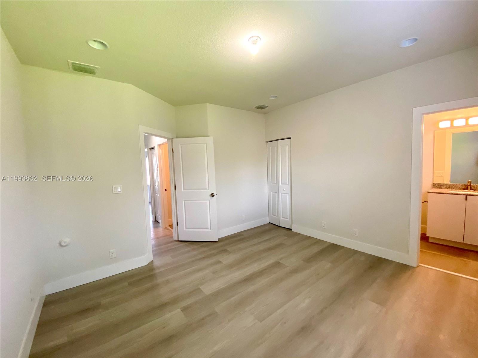 HOLLYWOOD BEACH GARDENS - Residential Lease