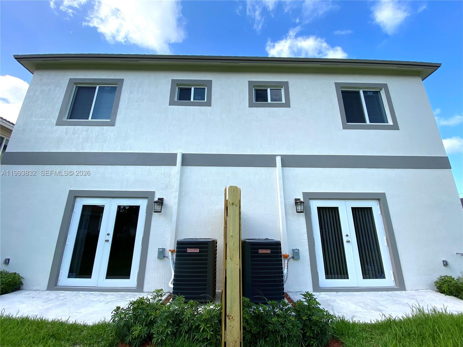 HOLLYWOOD BEACH GARDENS - Residential Lease