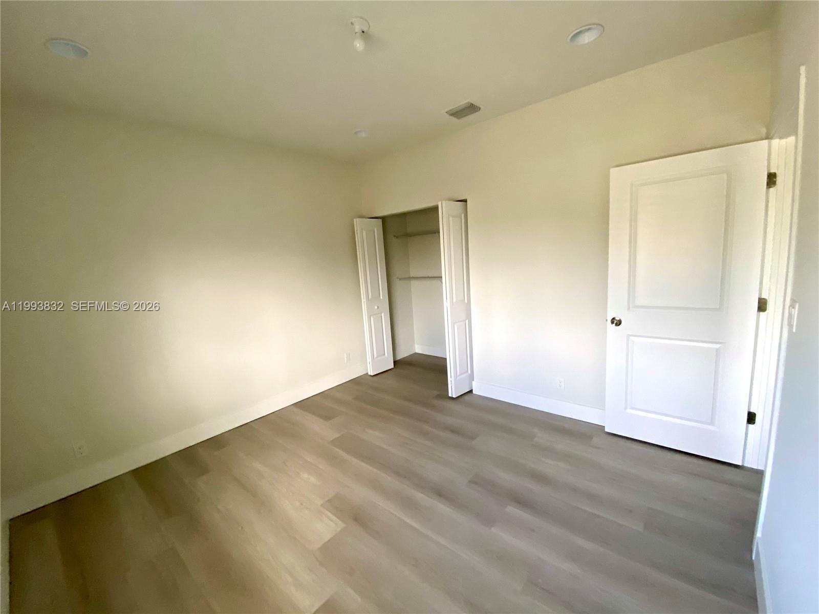 HOLLYWOOD BEACH GARDENS - Residential Lease