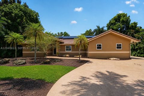 Photo of 15720 SW 56th St, Southwest Ranches, FL 33331 (MLS # A12040422)