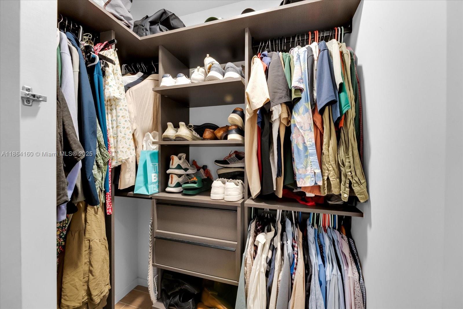 MAP OF MIAMI DADE CO. FL. - Residential