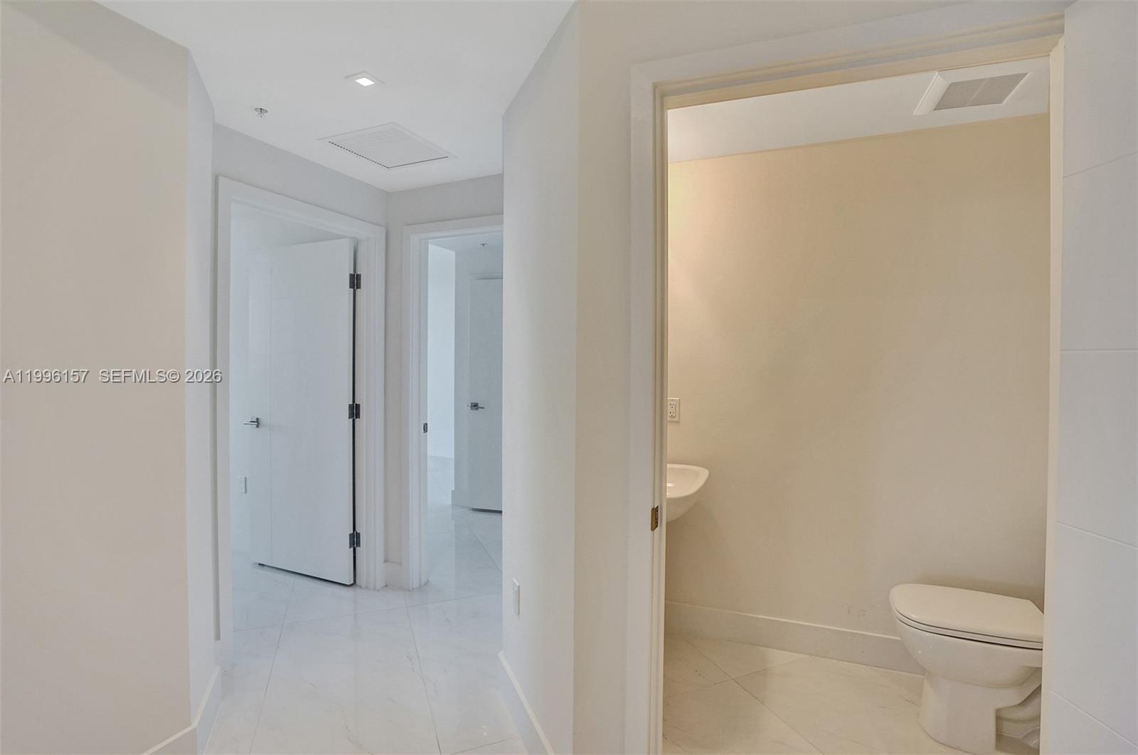 MERRICK MANOR - Residential Lease