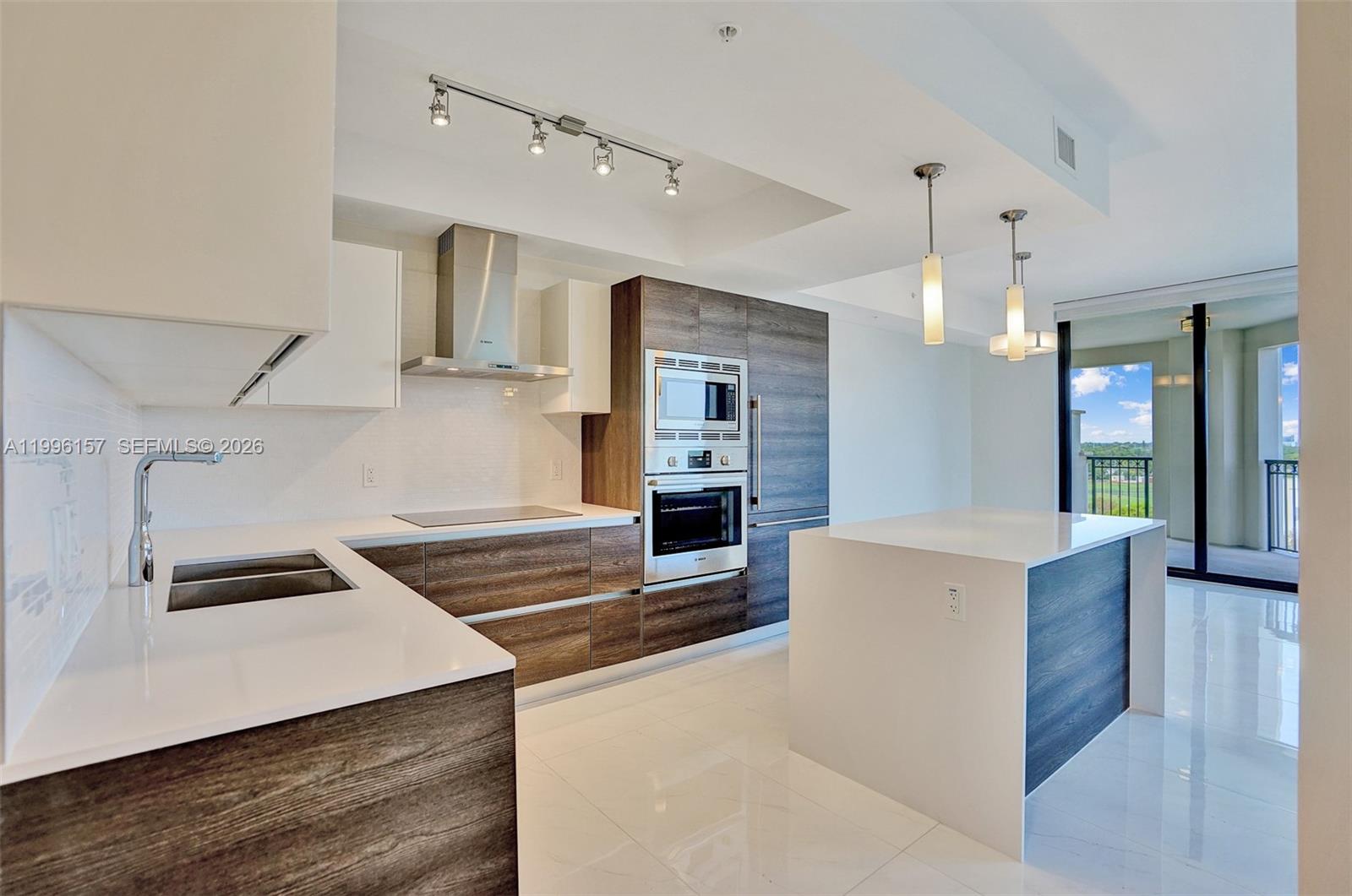 MERRICK MANOR - Residential Lease