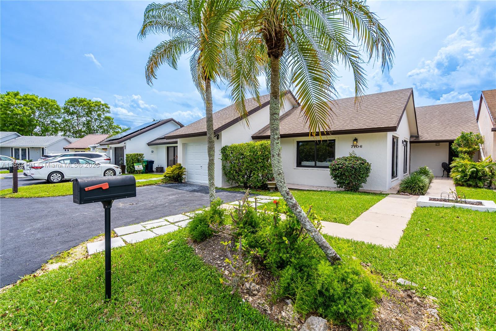Fully renovated and Beautifully maintained single-family home in the heart of Kendall! This 3-bedroom, 2-bath residence features an updated kitchen with granite countertops, stainless steel appliances, and ample cabinet space. Enjoy spacious living and dining areas with abundant natural light. The primary suite offers a walk-in closet and en-suite bathroom. Step outside to a private backyard with a covered terrace, perfect for relaxing or entertaining. Located in a quiet community with low HOA and access to excellent schools, shopping, and dining. Easy access to major highways. Pueblo del Sol Community.