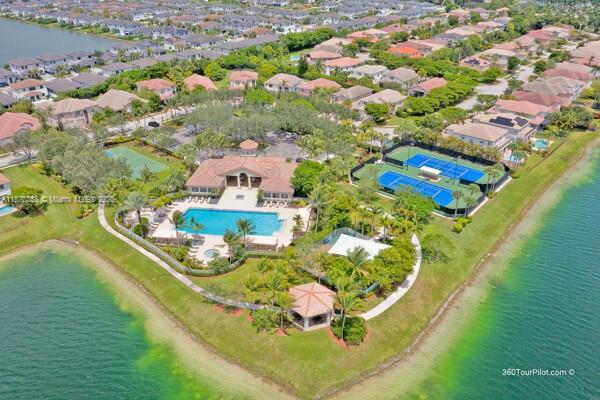 SUNSET FALLS PLAT 1 - Residential