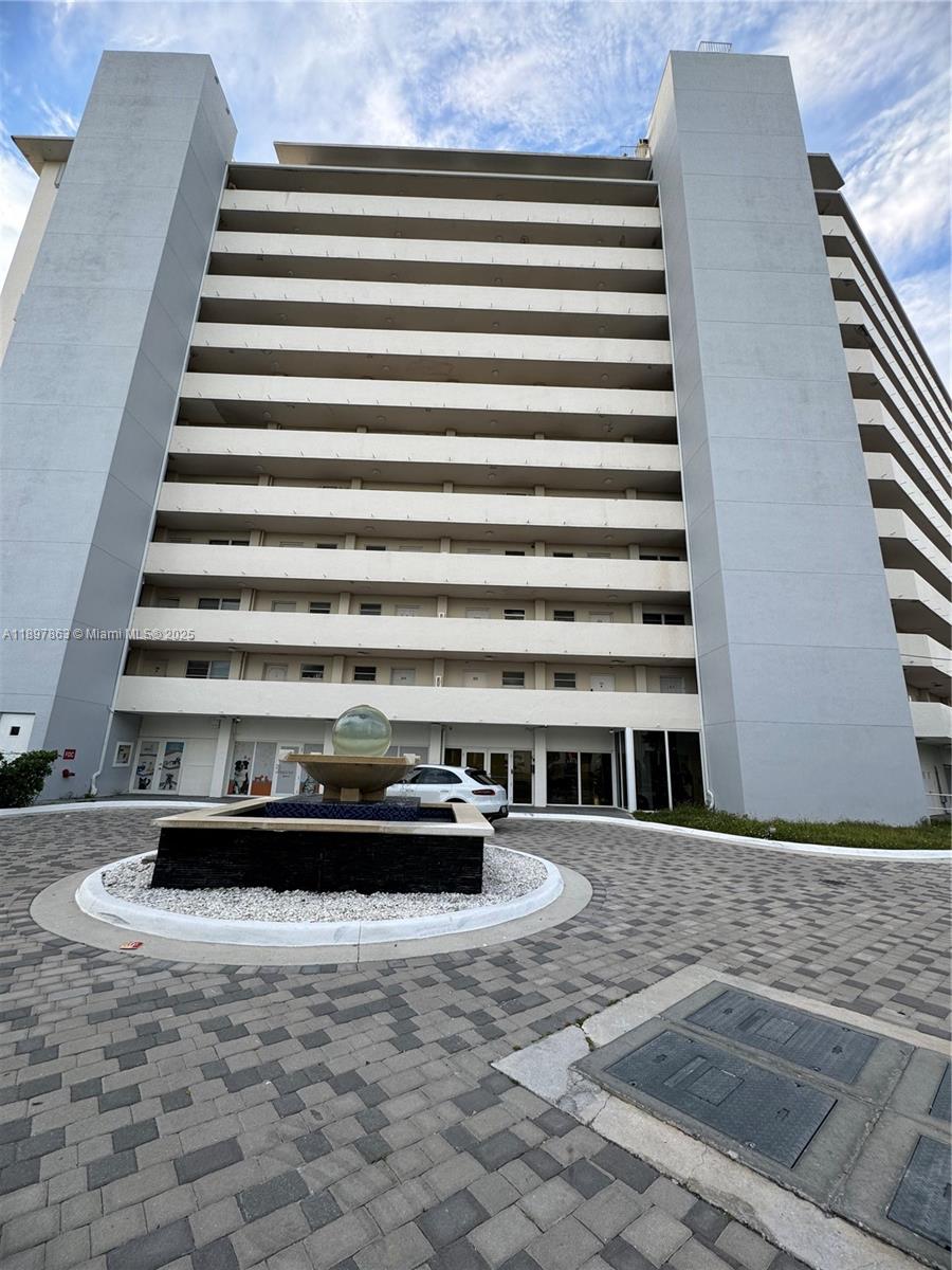 View photos, virtual tours, details... 7904 West Dr 1005