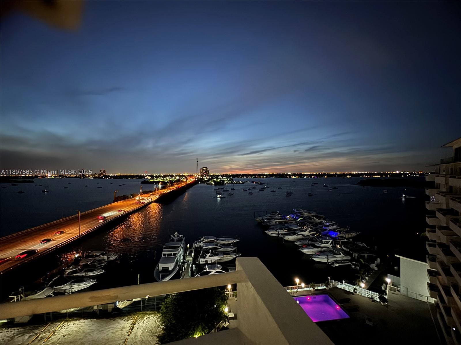 BAYSHORE YACHT & TENNIS C - Residential