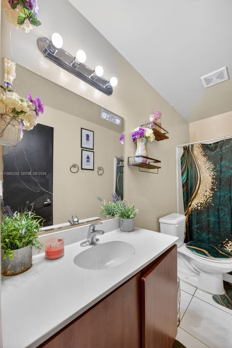 HABITAT VILLAS - Residential