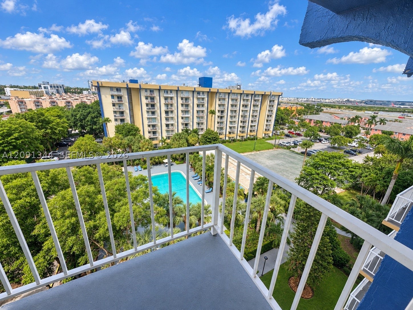 4550 NW 9th St