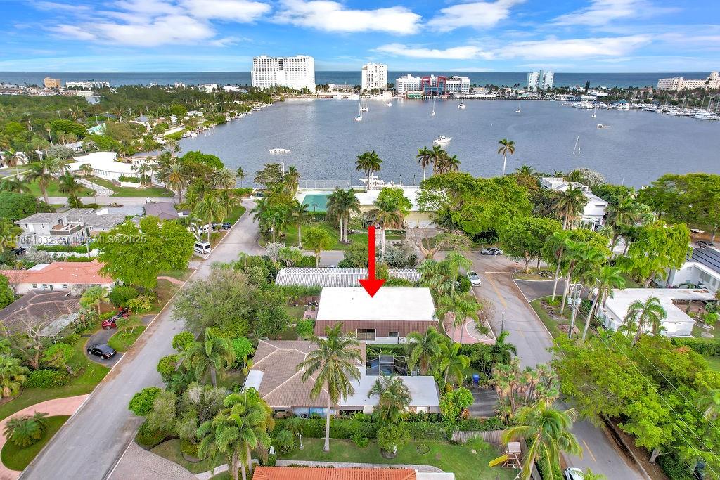 HOLLYWOOD LAKES SECTION - Residential