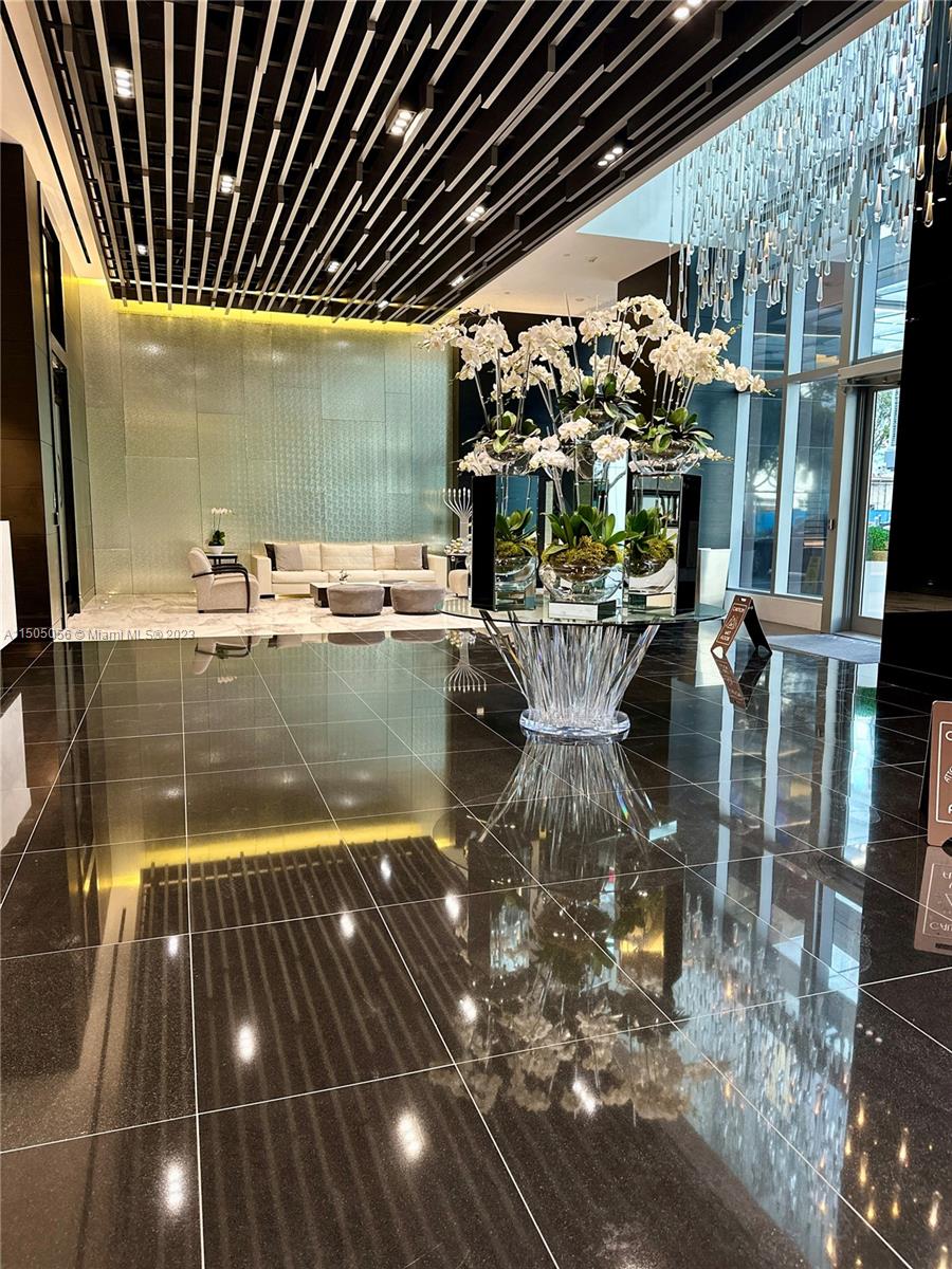 Paramount Miami Worldcenter, spacious 1 bed + DEN and 2 full bathrooms, can be easily be used as a two bedroom. Private foyer/elevator. Terrace with beautiful cityscape sunset hues. Top-of-the-line Bosch appliances, quartz countertops, Snaidero Italian kitchen cabinetry, 10” ceilings, floor-to-ceiling impact sliding doors, porcelain flooring and marble floors in the master bathroom, large sized & separate washer and dryer. 

5-star amenities to include: Resort-style pool, BBQ area, indoor/outdoor lounge, jam room, SPA, state-of-the-art fitness center, boxing studio, theatre, kid's pool, outdoor spa and much more.

Excellent location in the heart of Miami, Paramount Miami Worldcenter: A City within a City. Boosting the world's most amenities topping at over 50.