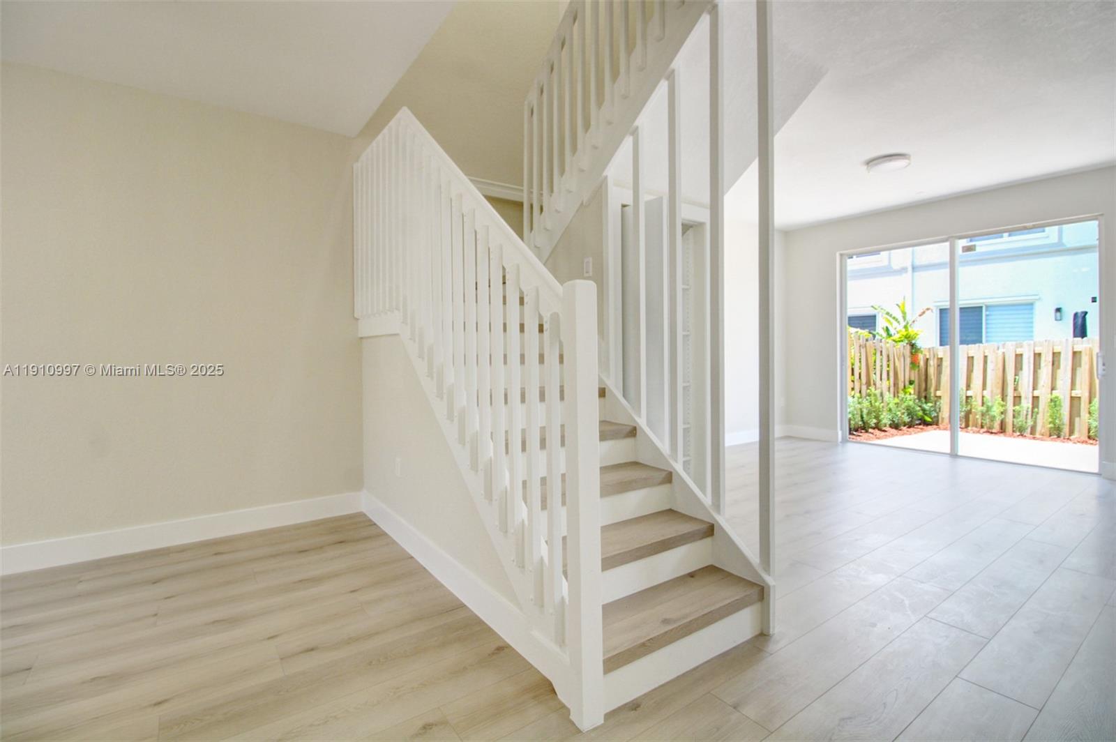 ISLANDS AT DORAL 1ST ADDN - Residential