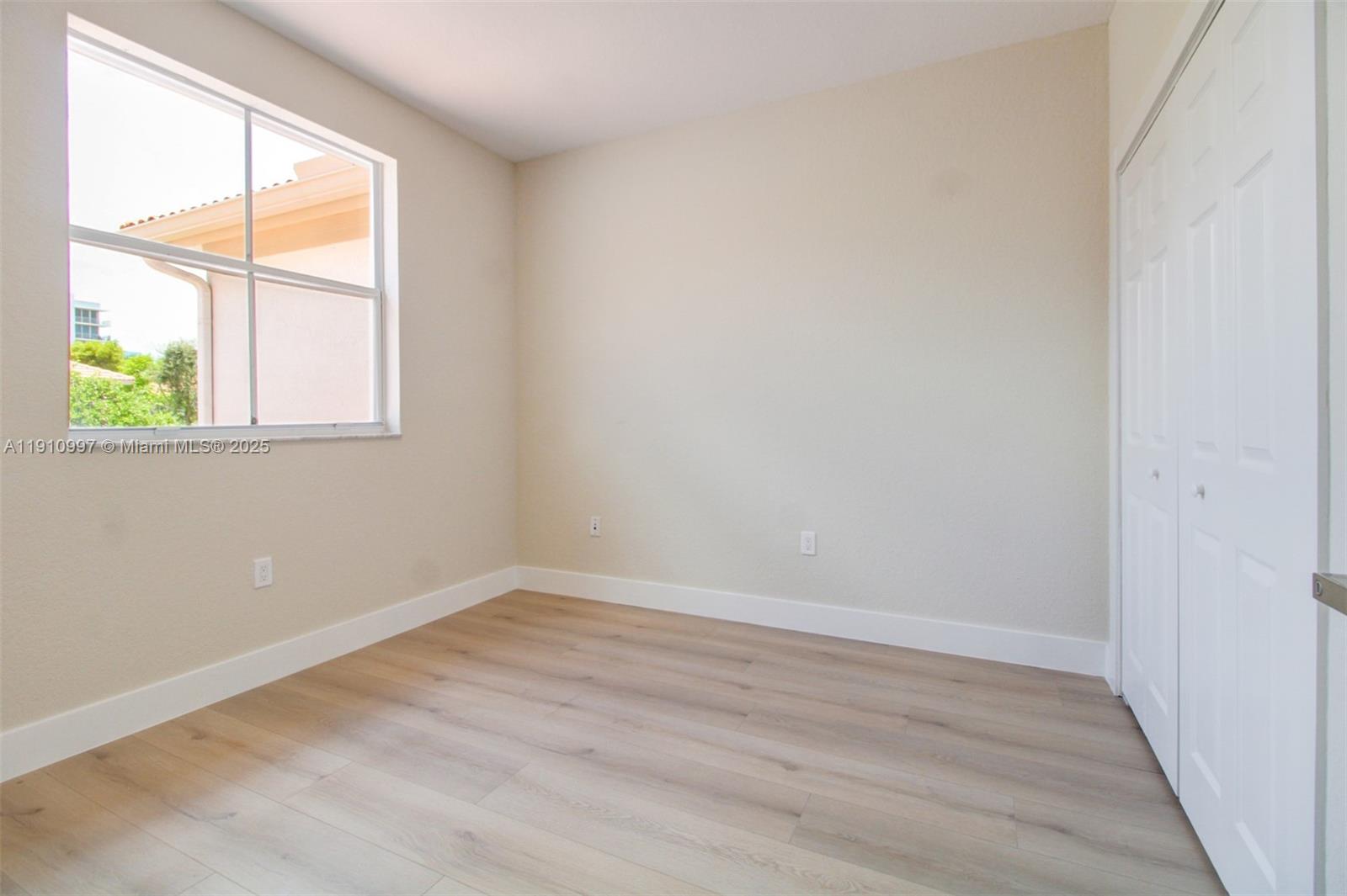 ISLANDS AT DORAL 1ST ADDN - Residential