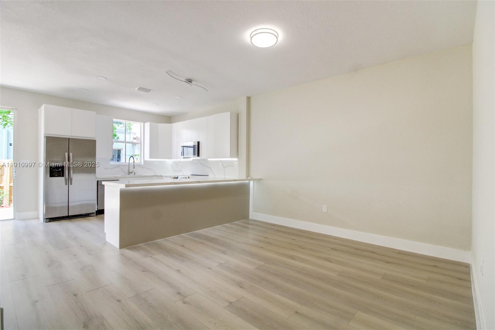 ISLANDS AT DORAL 1ST ADDN - Residential