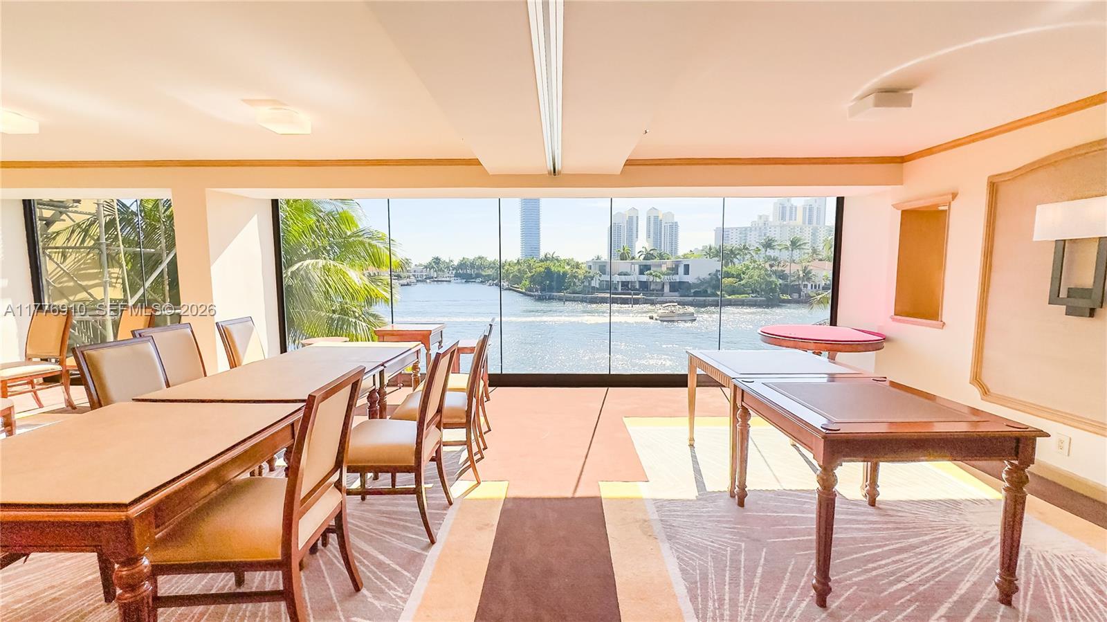 TURNBERRY ISLE SOUTH COND - Residential