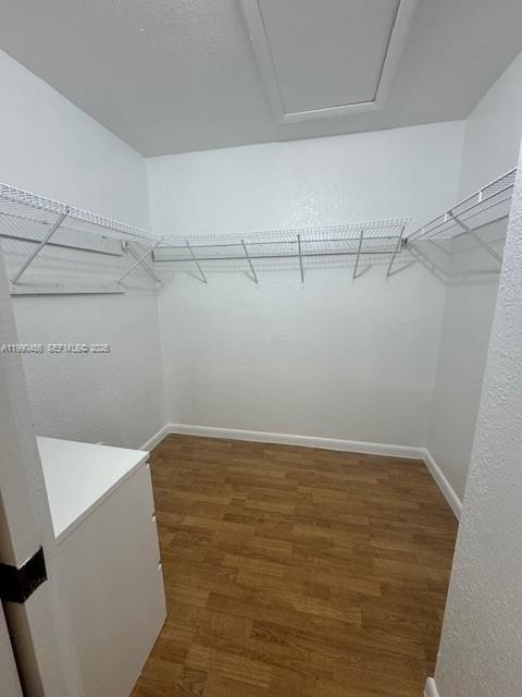 EMBASSY LAKES - Residential