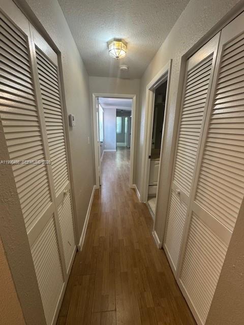 EMBASSY LAKES - Residential