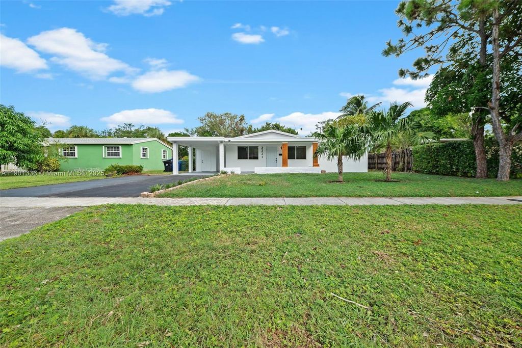 Photo of 3221 Jackson Blvd, Fort Lauderdale, FL 33312 (MLS # A11901336)