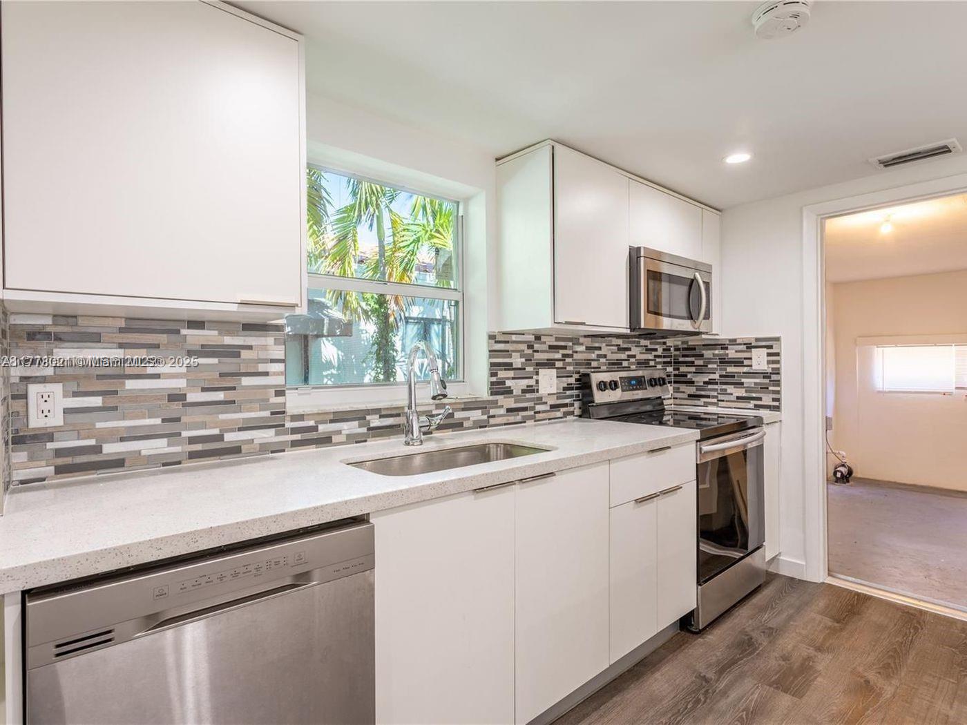 2520 SW 22nd Ter na