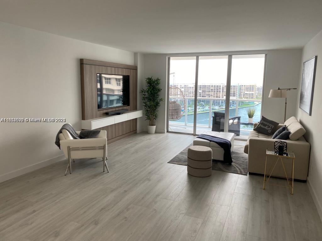 3800 S Ocean Dr 1103