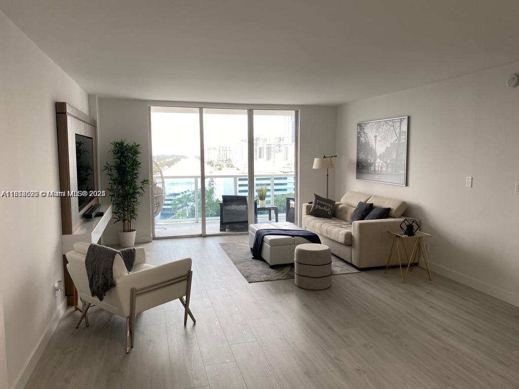 3800 S Ocean Dr 1103