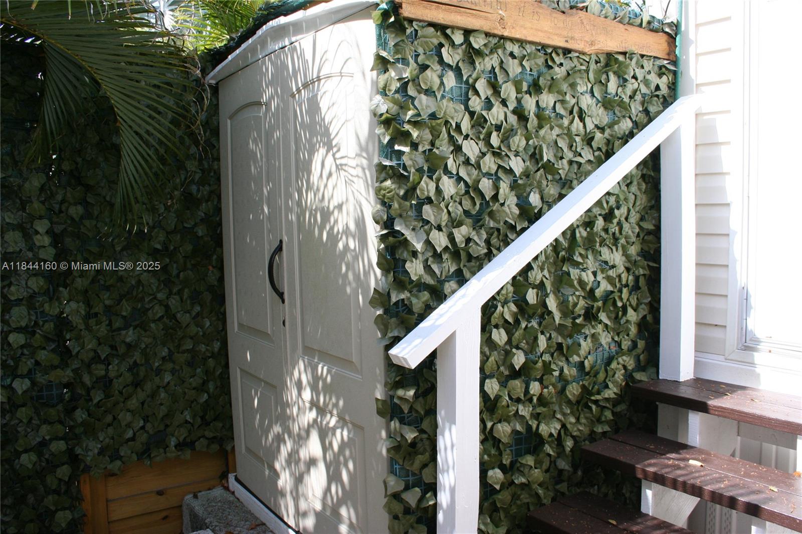 Key Largo Kampground - Residential