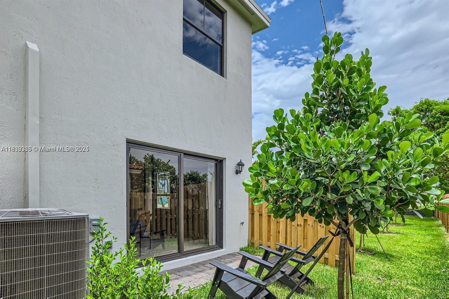 Sebastian Isles - Residential