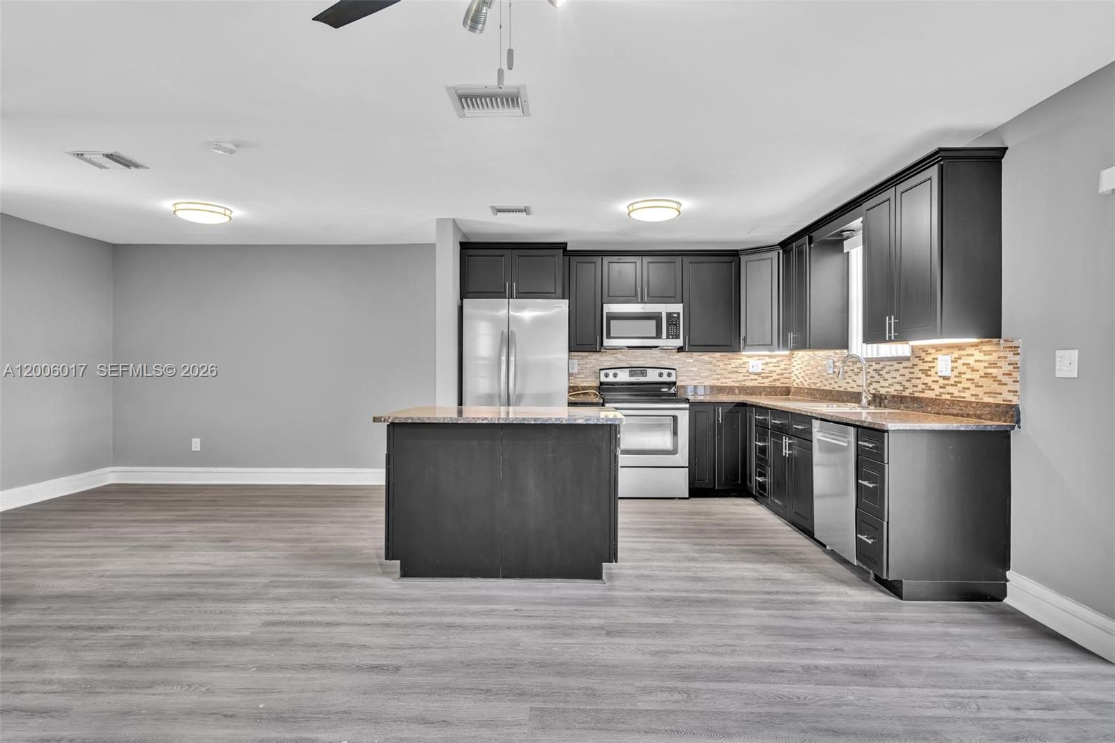 SINGLE FAMILY - Residential