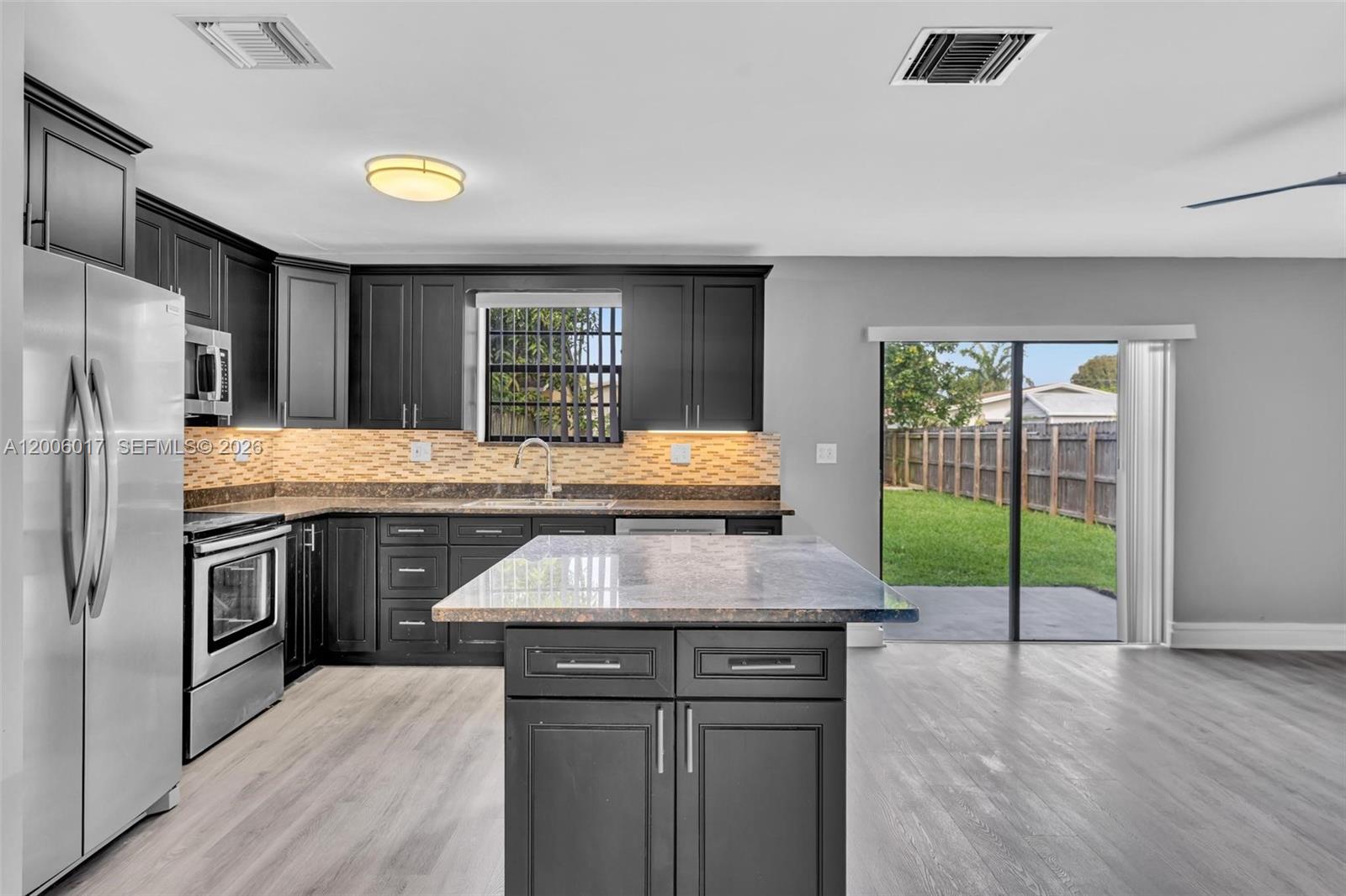 SINGLE FAMILY - Residential