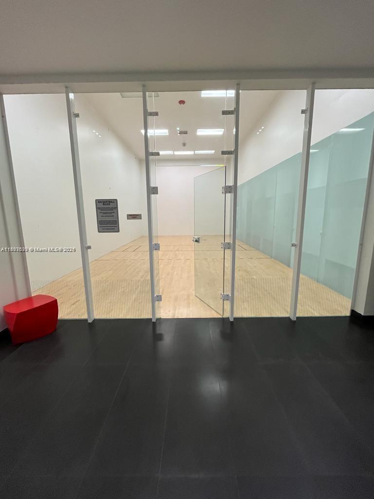 CANVAS CONDO - Residential