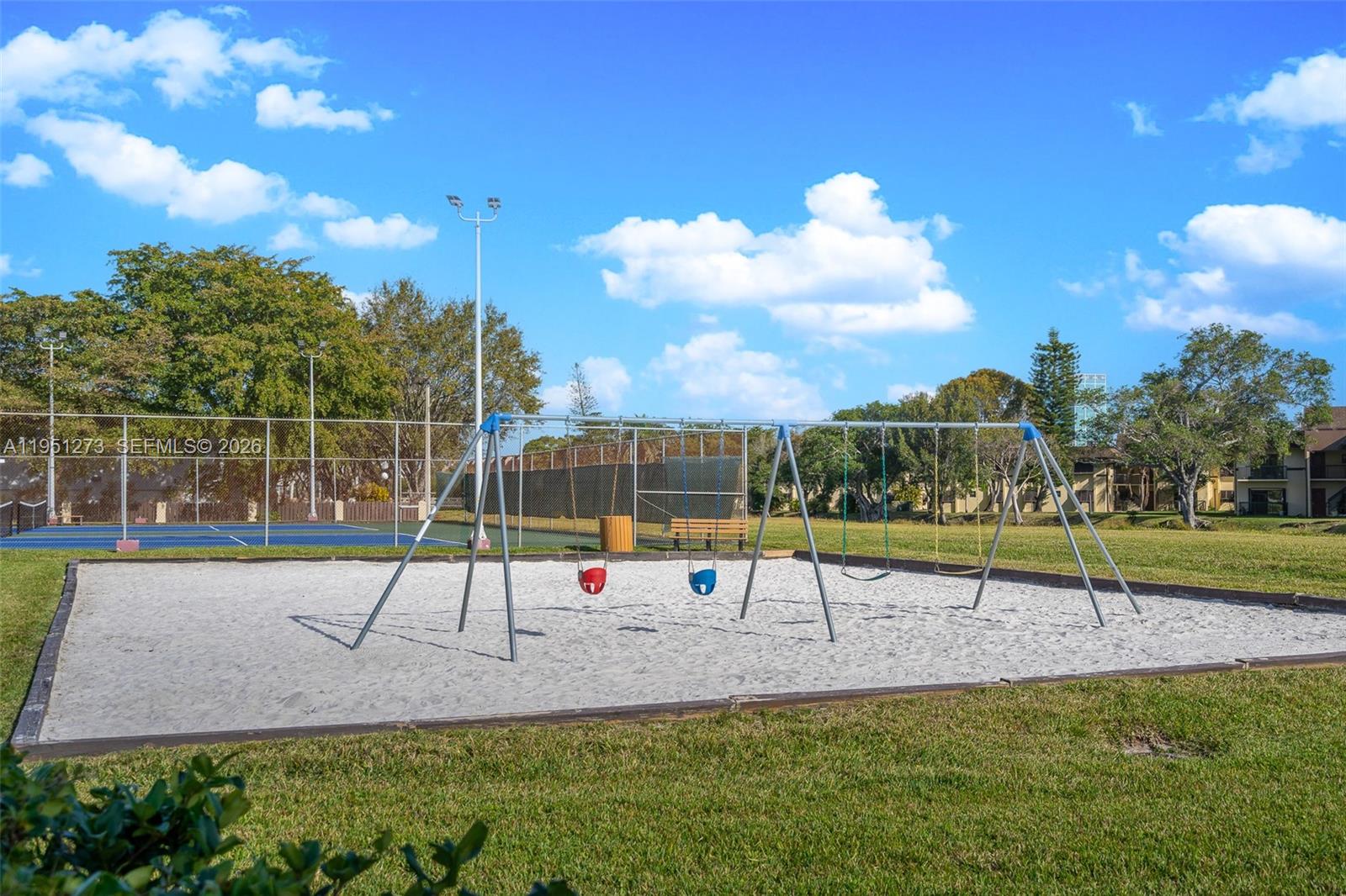 KINGS CREEK - Residential