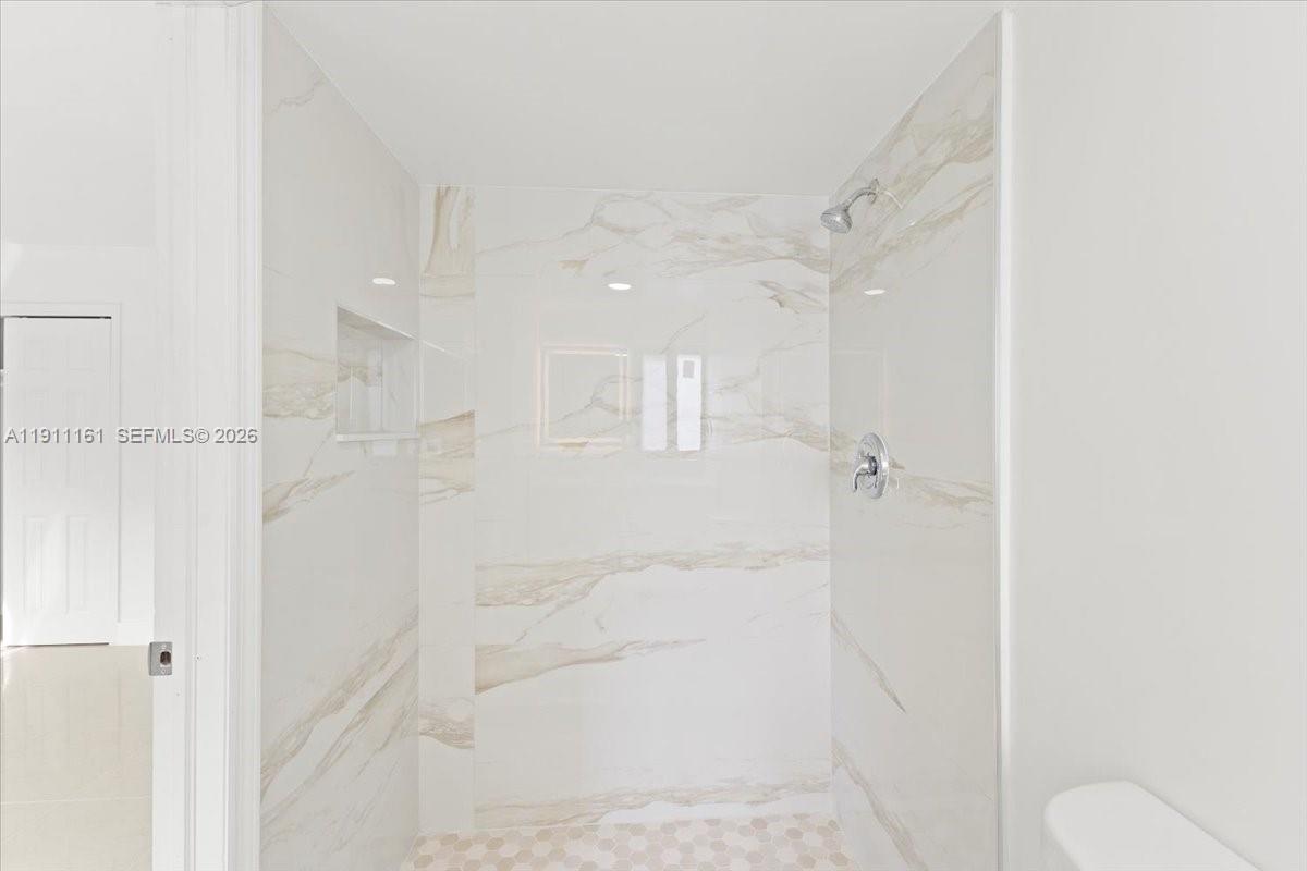 MEADOWBROOK TOWERS CONDO - Residential